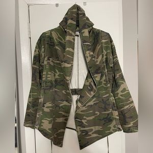 Fashion Nova Camouflage Jacket- Medium